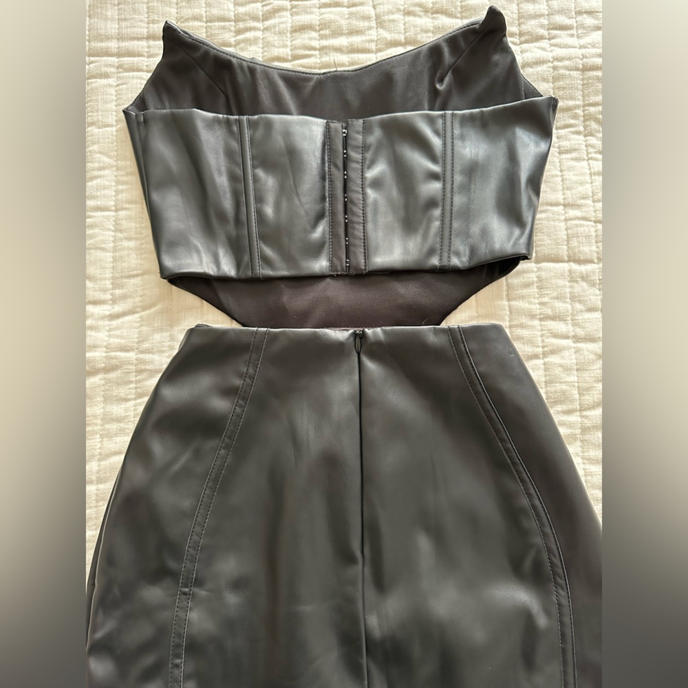 Black Leather Skirt Set - Picture 3 of 3